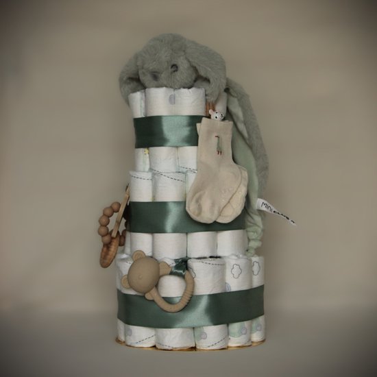 Luiertaart - Groen / Beige - konijn knuffeldoek - gender neutraal - geboorte - kraamcadeau - babyshower - jongen - meisje - boy - girl van Crafty Baby Gifts