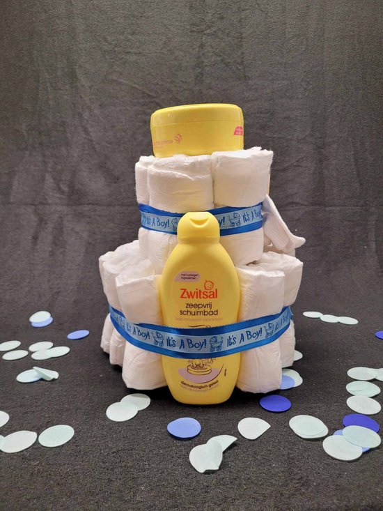 Luiertaart Its a boy - blauw - zwitsal - kruidvat - sokjes - kraamgeschenk van Luiertaart