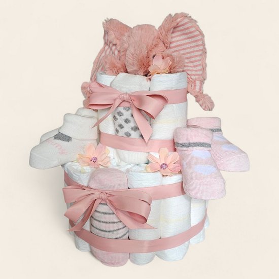 Luiertaart Roze met Happy Horse Olifant Emily – 26 Pampers maat 2 – 4 paar babysokjes – Kraamcadeau meisje