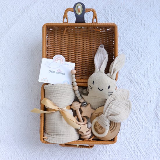 Luxe Baby Cadeauset – Rotan koffer met Hydrofiele TetraDoek, Knuffeldoekje & Bijtring – Kraamcadeau – Beige van Vondels.