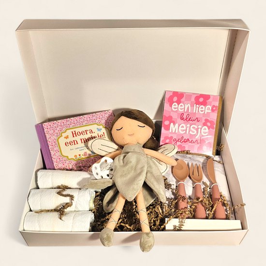 Luxe kraamcadeau baby meisje - compleet geboorte cadeau - elfje Livia Jollein van Merkloos
