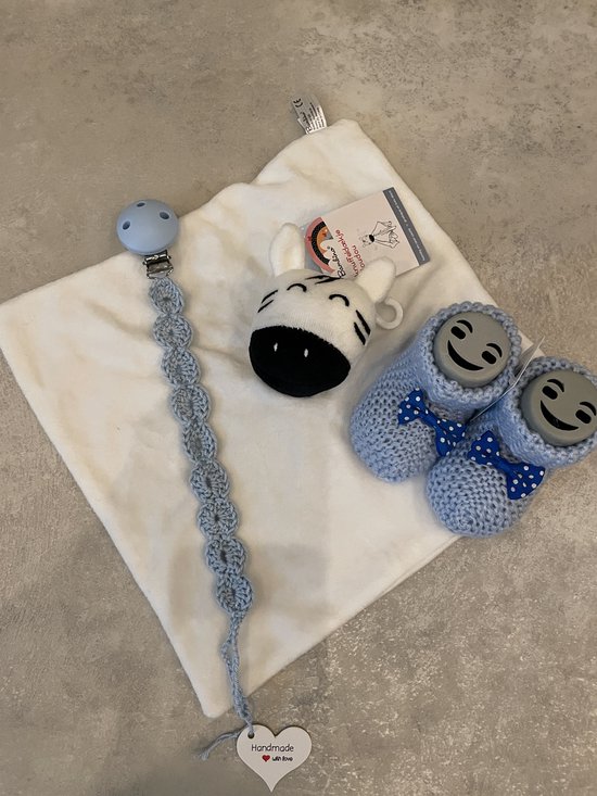 Maminobaby.nl | Baby geschenkset | Handgemaakte Speenkoord | Knuffeldoekje | Babyslofjes | Kraamcadeau | Babyshower