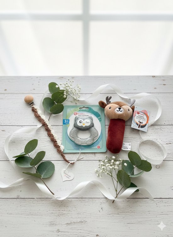 Maminobaby.nl - Baby Geschenkset | Hert | Knuffelrammelaar | Bijtring | Handgemaakte Speenkoord | Kraamcadeau | Babyshower van Merkloos