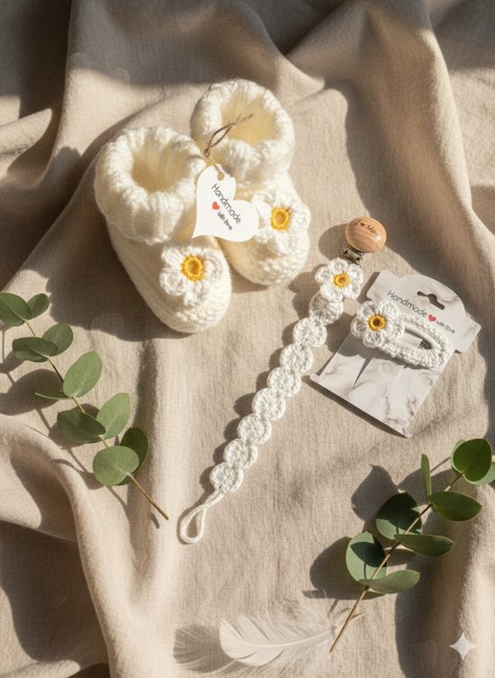 Maminobaby.nl baby geschenkset meisjes | Gebreid Babyslofjes | Handgemaakte Speenkoord en haarclip | Kraamcadeu | Babyshower