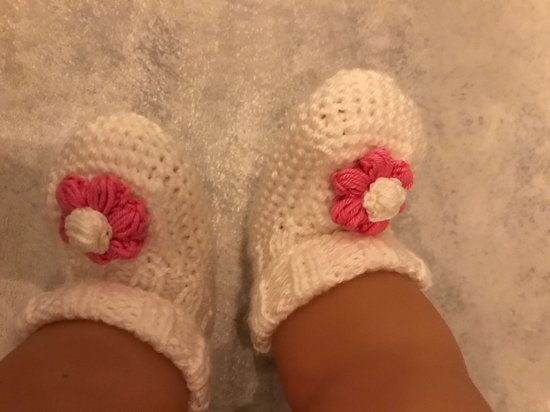 Maminobaby.nl - Baby Geschenkset meisjes | | Handmade Babyslofjes | Gehaakte babyslofjes | Kraamcadeau | Babyshower van Maminobaby.nl