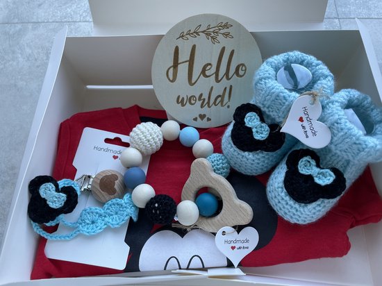 Maminobaby.nl Baby geschenkset meisjes | Mickey mouse | Handmade speenkoord | Handmade bijtring | Gehaakte Babyslofjes | Kraamcadeu van Maminobaby.nl