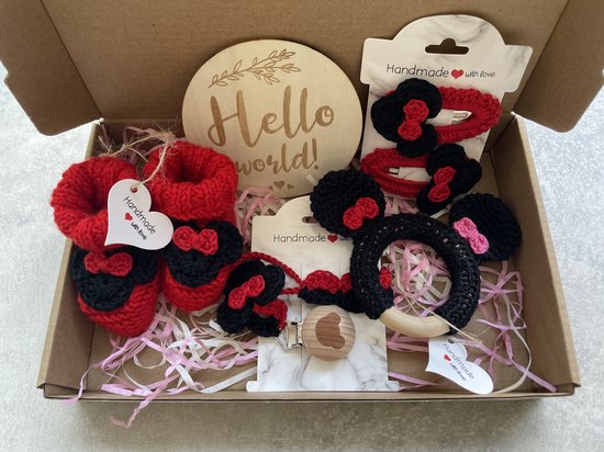 Maminobaby.nl Baby geschenkset meisjes | Minnie mouse | Handmade speenkoord | Handmade bijtring | Gehaakte Babyslofjes | Kraamcadeu van Maminobaby.nl