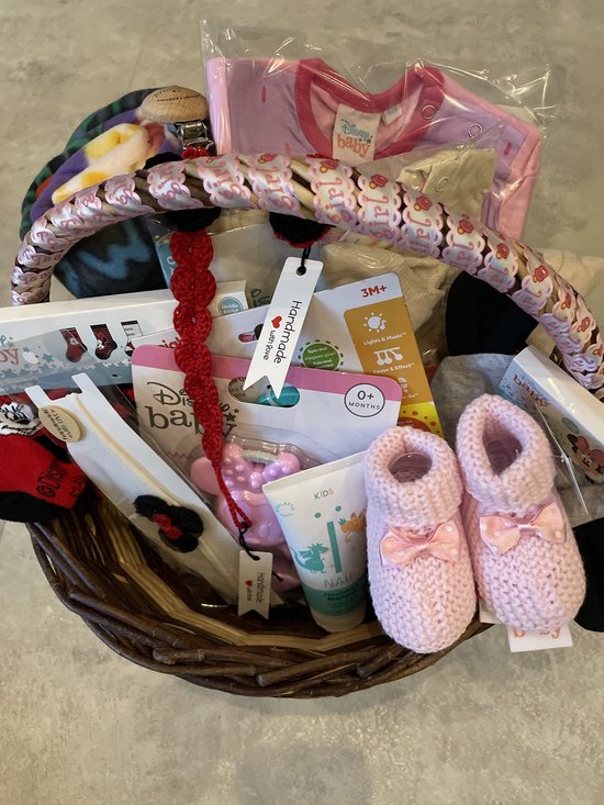 Maminobaby.nl - Minnie mouse Babygeschenkset - Kraammand - Kraamcadeau - Babyshower - Pyjama - Bijtring - Handgemaakte Speenkoord/haarclip/haarband - Sokjes - Babyslofjes - Sweater & legging - Slabbetjes van Merkloos