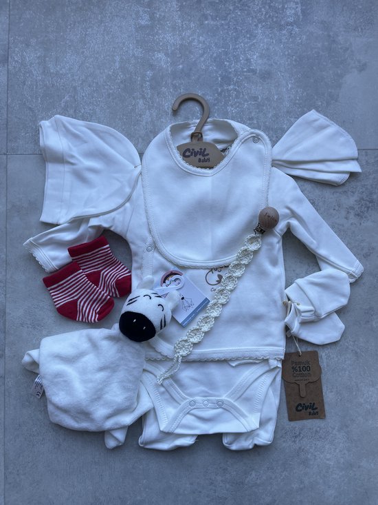 Maminobaby.nl - Organic 8-delige baby newborn kleding set unisex - Newborn set - Babykleding - Babyshower - Handgemaakte speenkoord - Sokjes - Knuffeldoek van Maminobaby.nl