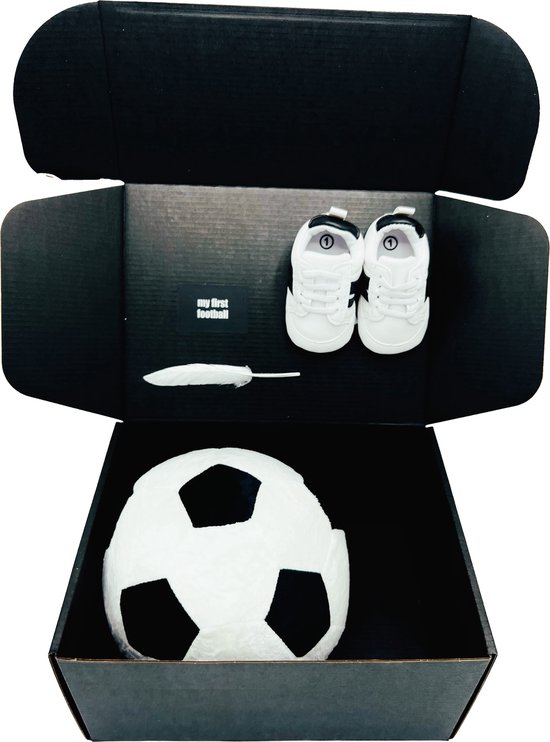 Maternity gift - kraamcadeau - my first football - kan ook rechstreeks worden verzonden - direct shipment possible van MATE
