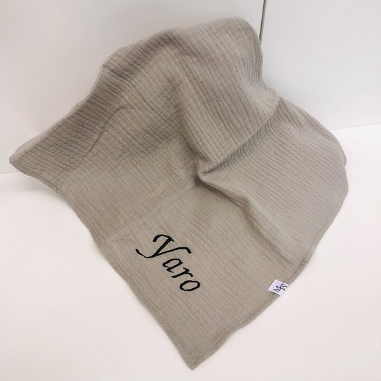 Mauties Mama - hydrofiele doek - Gepersonaliseerd cadeau baby - kraamcadeau van Mauties Mama