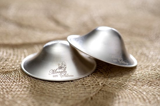 MOOGCO Silver nipple guards - maat M - de originele zilveren tepelbeschermer- 925 zilver van MOOGCO