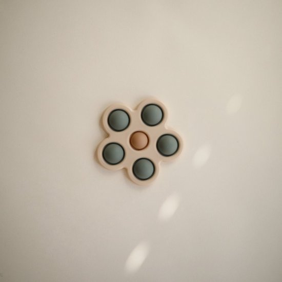 Mushie - Popi It Bloem - Sensorische Siliconen Speelgoed - Activiteiten speelgoed - Dried Thyme van Mushie