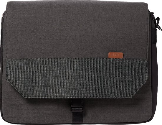 Mutsy Flow Kinderwagen Luiertas - Verstelbare Hengsels - Inclusief Verschoningsmatje - Urban Green van Mutsy