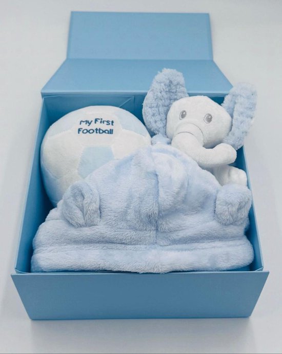 | My First | Baby Geschenkset Boy | Newborn cadeau | Luxe Kraamcadeau | Magneetdoos met Badjas | Olifant Knuffel | My First Voetbal | BLAUW | Maat S van Merkloos