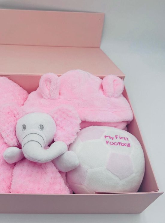 | My First | Baby Geschenkset Meisje | Newborn cadeau |Luxe Kraamcadeau | Magneetdoos met Badjas | Olifant Knuffel | My First Voetbal | ROZE | Maat S van Merkloos