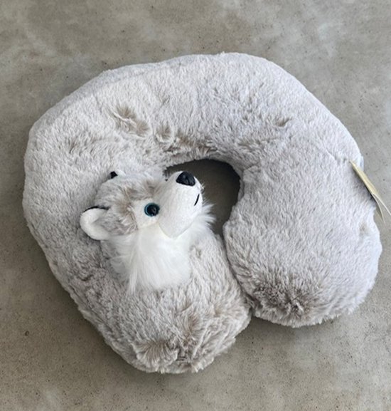 Nekkussen husky / hond 30x25 cm - reiskussen hond / husky voor kinderen - pluche nek-/reiskussen - grijs/bruin/wit van Theelush.