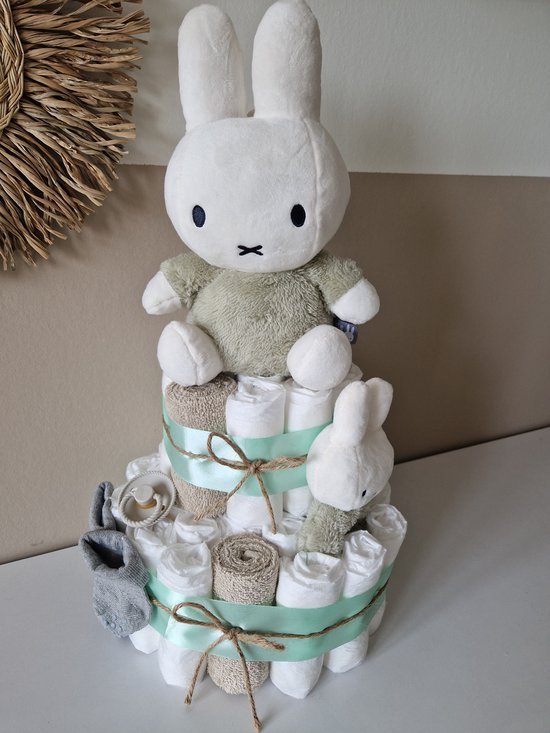 Nijntje Fluffy luiertaart neutraal - babyshower - kraamcadeau van Nijntje