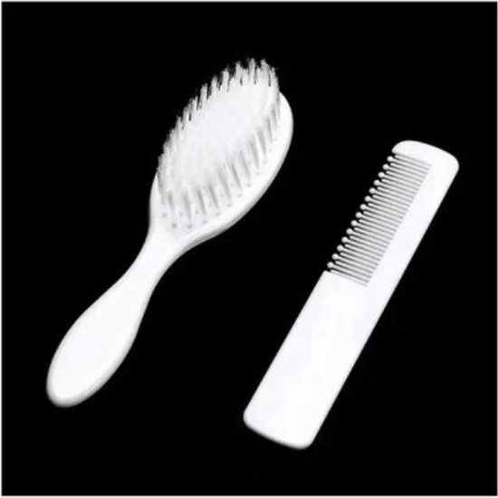 Okado Baby Borstel en Kam Set Wit – Zachte Baby Haarborstel met Zachte Haartjes – Voor Baby Haarverzorging en Dagelijkse Verzorging van Merkloos