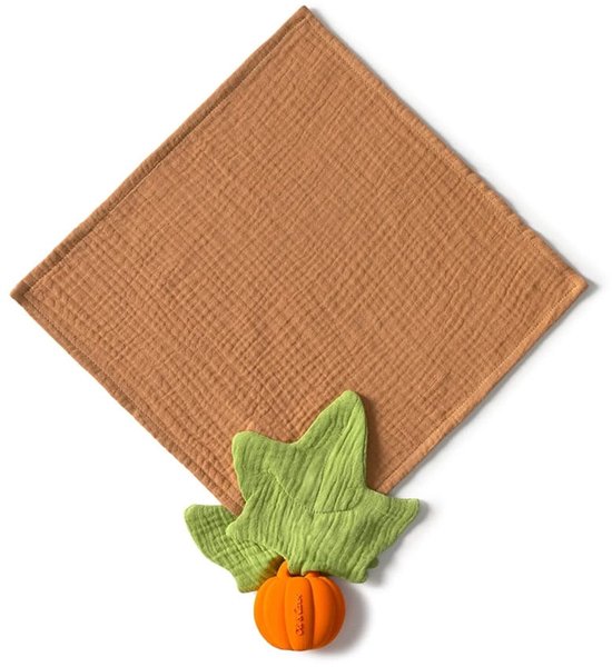 Oli and Carol Knuffeldoek Pompoen Big Doudou Pipa the Pumpkin van Merkloos