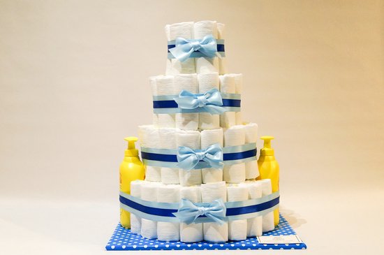 Pampertaart - luiertaart - jongen - 4 laags - blauw - Zwitsal 98 luiers maat 3 van Pampertaart.