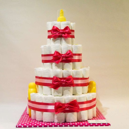 Pampertaart - luiertaart - meisje - 4 laags - roze - Zwitsal 200ml - 94 luiers maat 3 van Pampertaart.