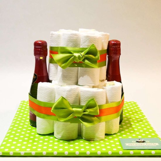 Pampertaart - luiertaart - neutraal - 2 laags - groen - mini cava 28 luiers maat 3 van Pampertaart.