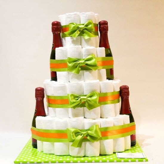 Pampertaart - luiertaart - neutraal - 4 laags - groen - mini cava 98 luiers maat 3 van Pampertaart.
