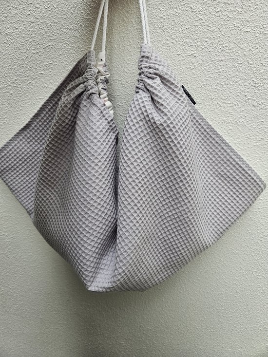 Petit Bandit - Weegdoek - unsterdoek- lichtgrijs regenboogjes van Merkloos