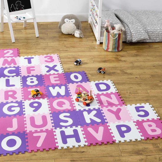 Puzzle mat 1cm dik foam Letters    1.89x1.89 mtr van Insma