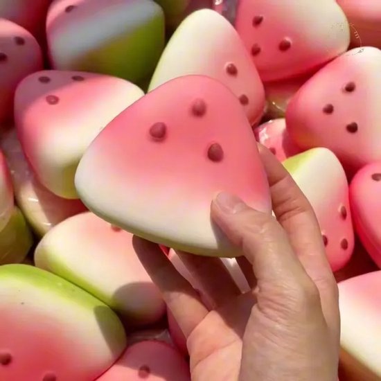 Roze Watermeloen-knijpspeeltje Met Langzame Terugvering – Ideaal Om Stress Te Verlichten, Met Watermeloengeur, Zacht En Kneedbaar, Antistressspeeltje van Merkloos