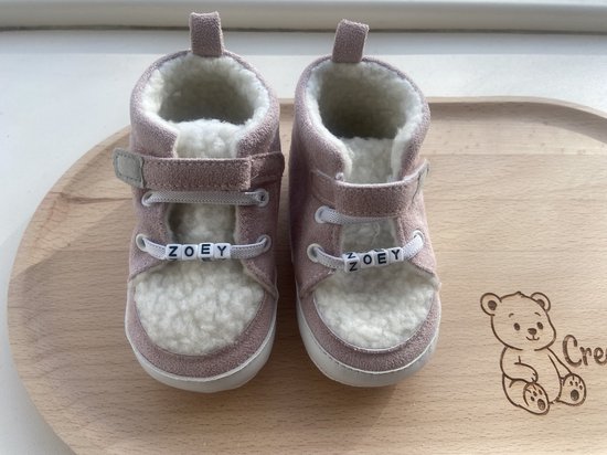 Schoentjes met naam van Merkloos