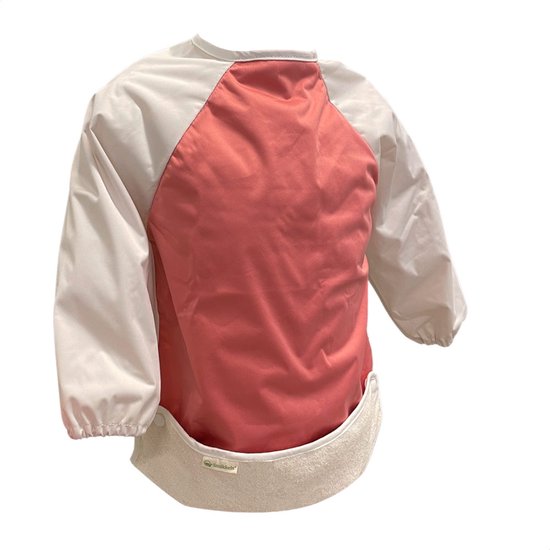 Smikkels slabbetje met mouw (L) rPet Collectie - Mouwslab - Kliederschort - Roze - Drukknoopsluiting - Dubbellaags van Smikkels