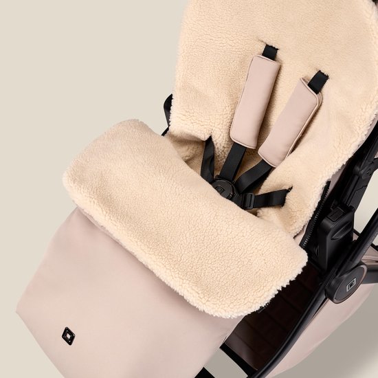 SnelShoppen - Voetenzak Tonka voor Kinderwagens, Warm en Comfortabel, Waterafstotend Materiaal, Geschikt voor Alle Seizoenen, Zwart, Ideaal voor Buite