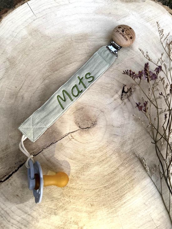 Speenkoord met naam geborduurd | Groen speenkoord - Baby - Speenketting - Speenclip - Kraamcadeau - Babycadeau - Babyshower van Snoozebaby