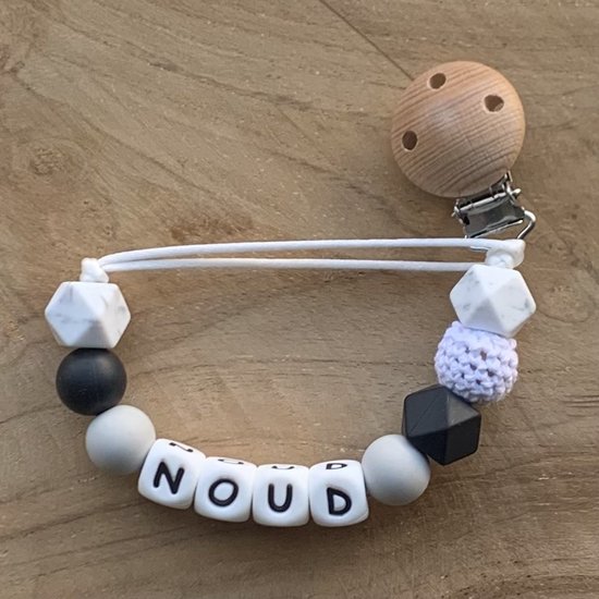 Speenkoord met naam | Gepersonaliseerd | Grijs | Kraamcadeau | Baby | Speenclip | Speenketting | Bebbes van Bebbes