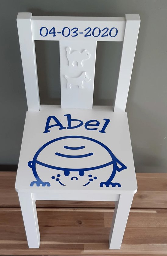 Stoeltje met naam en Jongenshoofdje van Merkloos