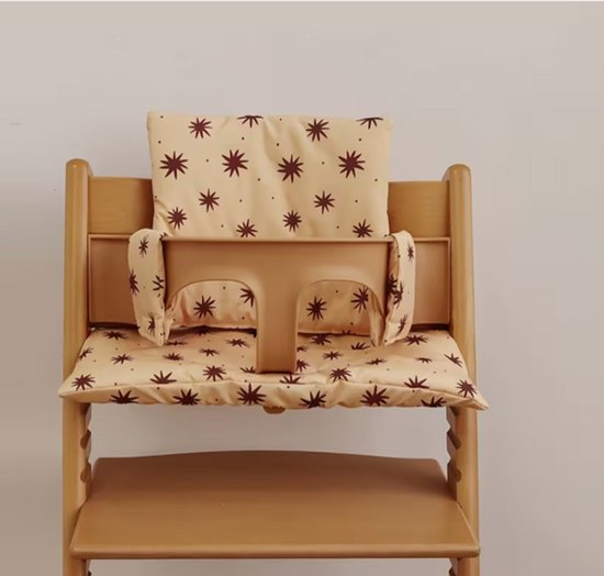 Stoelverkleiner beige ster - stoelverkleiner voor kinderstoel - stoelkussen - geschikt voor stokke - stoelverkleiner kinderstoel - zitkussen