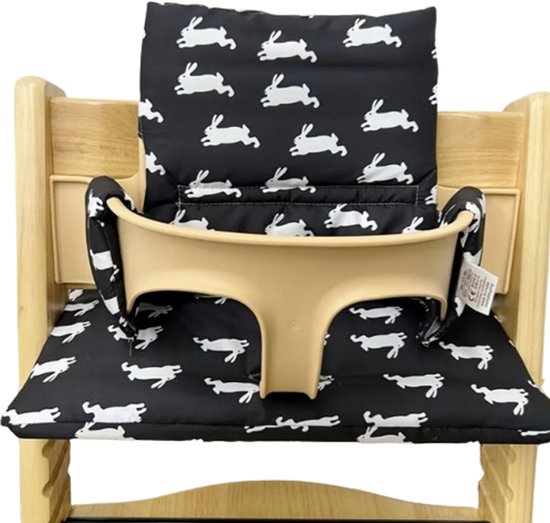 Stoelverkleiner konijnen - kussenset konijntjes - stoelverkleiner voor stokke tripp trapp - kinderstoel verkleiner - stoel kussen van Merkloos