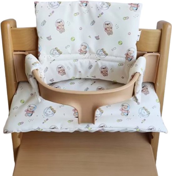 Stoelverkleiner ruimtedieren - kussenset ruimtedieren - ruimte motief - stoelverkleiner geschikt voor stokke tripp trapp - kinderstoelverkleiner van Merkloos