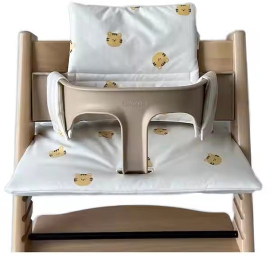 Stoelverkleiner voor kinderstoel - Tijgertje - Meegroei - Waterbestendig Kussenset van Bebies First