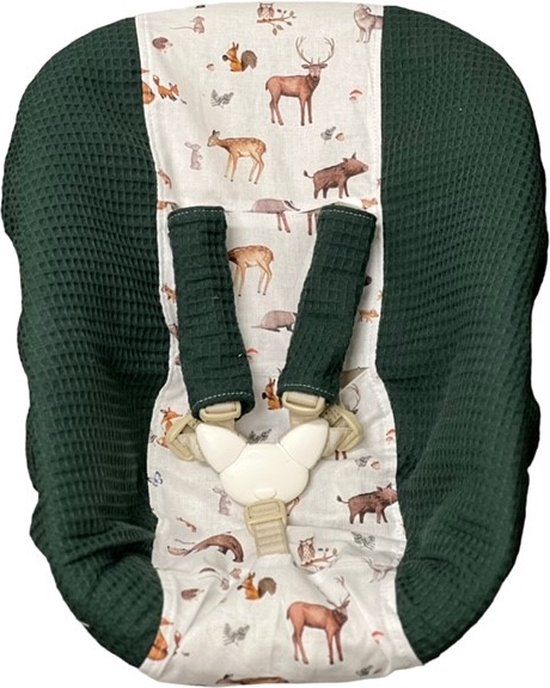 stokke newborn hoes donker groen bosdieren van Stokke