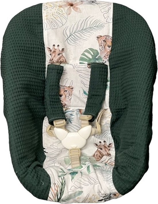 stokke newborn hoes donker groen wild animal van Stokke