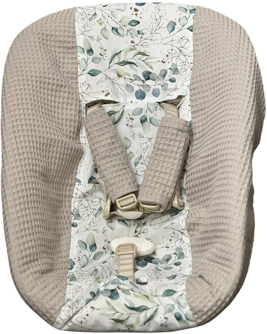 Stokke newborn hoes ecru zand kleur takje van Stokke