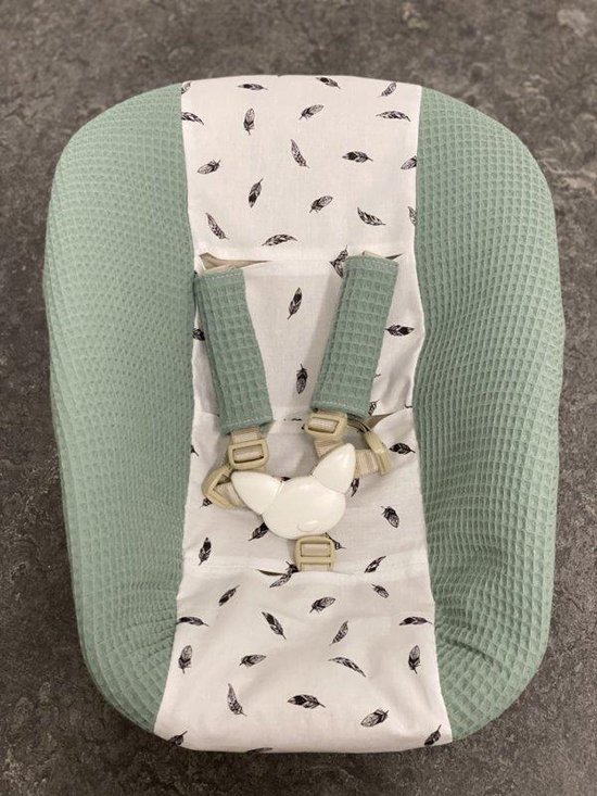 stokke newborn hoes oud groen kleine veertjes van Stokke