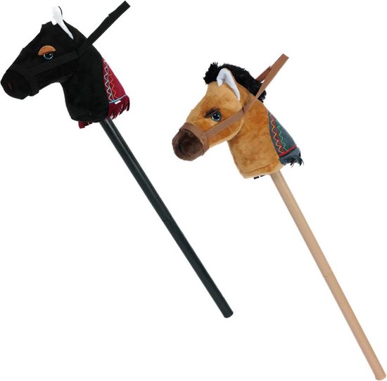 Stokpaard - Zwart of Bruin - Verschillend uitgeleverd van Gallopade.