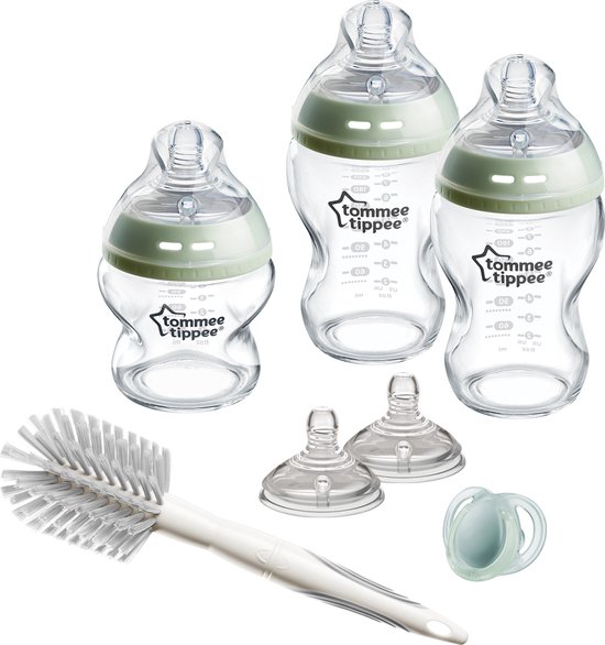 Tommee Tippee zuigflessen, Natural Start Glass Newborn Starter Set, 150 ml en 250 ml, Anti-koliek Glazen Flessen, borst-gelijkende spenen voor natuurlijk zuigen, zelfsteriliserend, Baby Feeding Essentials van Tommee Tippee