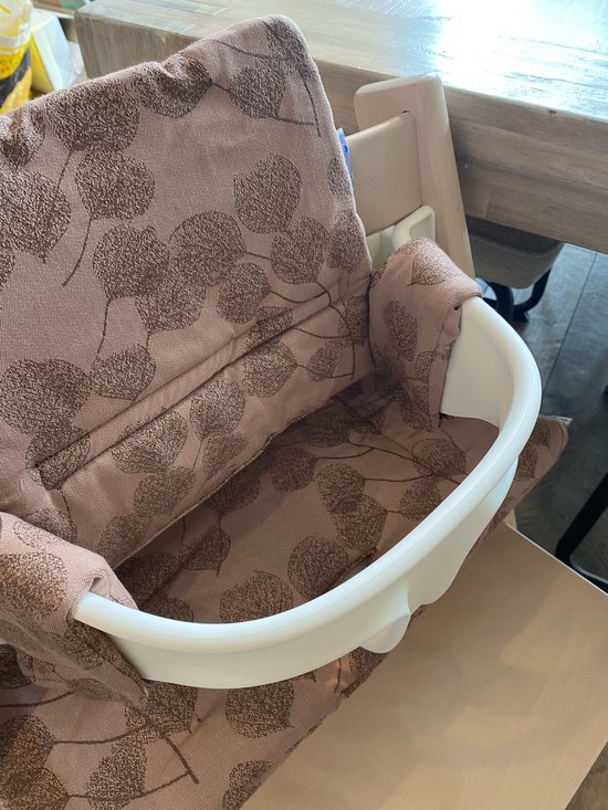 Tripp Trapp - zitkussen, verkleiner, babyinsert, kussen - Pure Baby Love - oudroze met blaadjes van T