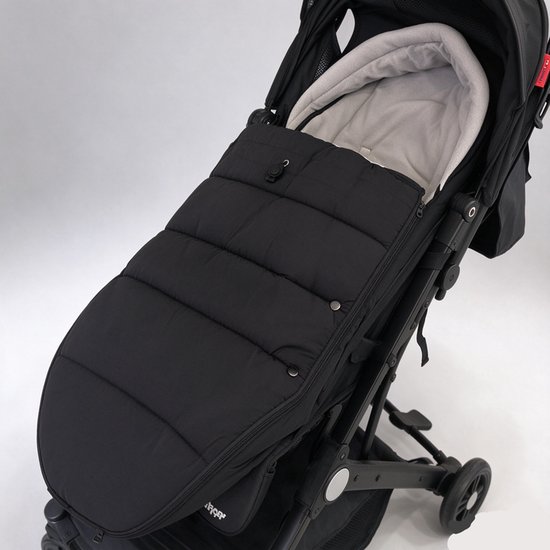 Universele voetenzak voor kinderwagens – Zachte, wind- en regenbestendige slaapzak – Warme hoes voor baby's voor de herfst/winter – Winddichte slaapzak voor pasgeborenen – Universele beschermhoes voor kinderwagens bij koud weer – Zwart