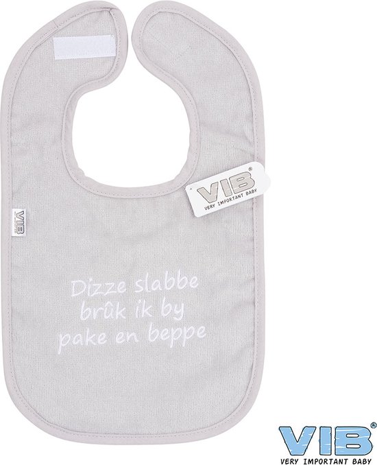 VIB® - Slabbetje Luxe velours - Fries - Dizze slabbe bruk ik by pake en beppe (grijs) - Babykleertjes - Slabbetjes - zwangerschap aankondiging - baby aankondiging van VIB®